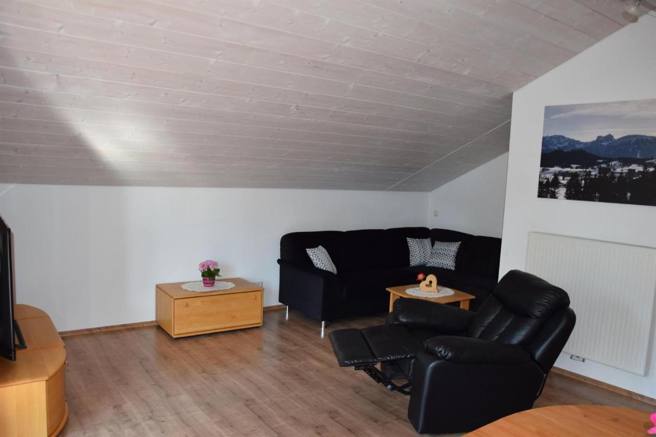 Haus Gauss Apartment Seeg Bagian luar foto